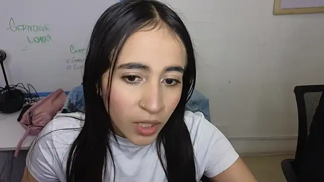 Mia Fischer online show from January 16, 2026, 3:27 pm