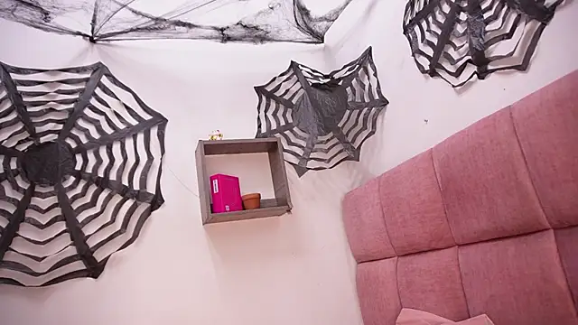 samantha sw online show from October 28, 2025, 3:10 am