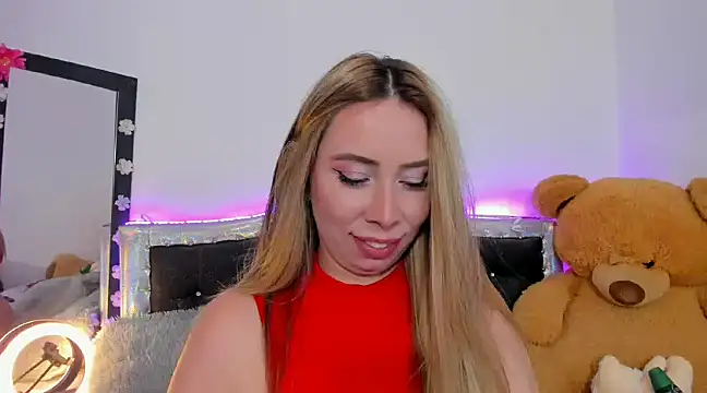 JanneKim online show from January 31, 2025, 8:12 pm