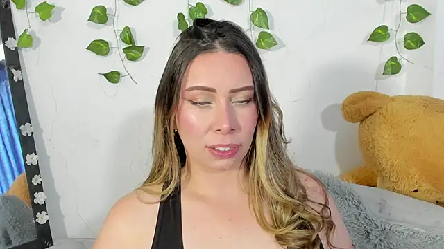 JanneKim online show from November 12, 2025, 2:39 pm