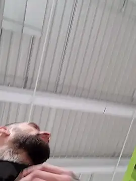 Snapshot of chavito2223 chatting on February 24, 2026, 3:10 pm chavito2223 online show from February 24, 2026, 3:10 pm