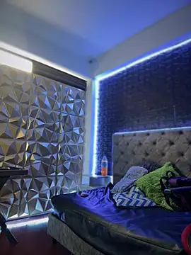 Paloma  LS online show from January 4, 2025, 7:34 pm