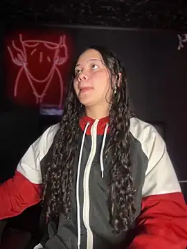 Paloma  LS online show from January 24, 2025, 1:47 pm