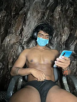 rony6663 online show from March 28, 2026, 6:40 pm