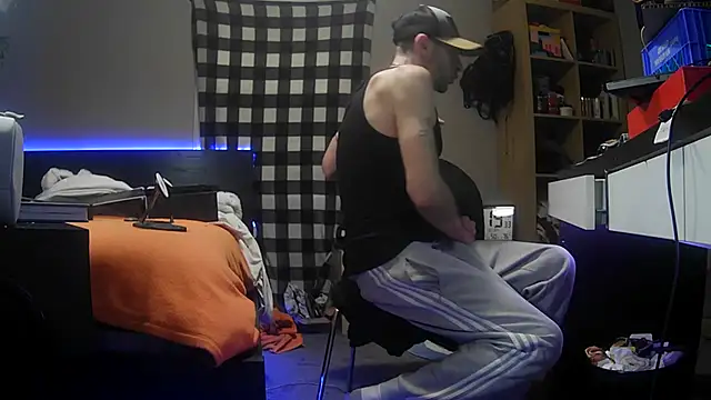 Snapshot of smokee_parT903 chatting on March 11, 2025, 10:20 pm smokee parT903 online show from March 11, 2025, 10:20 pm