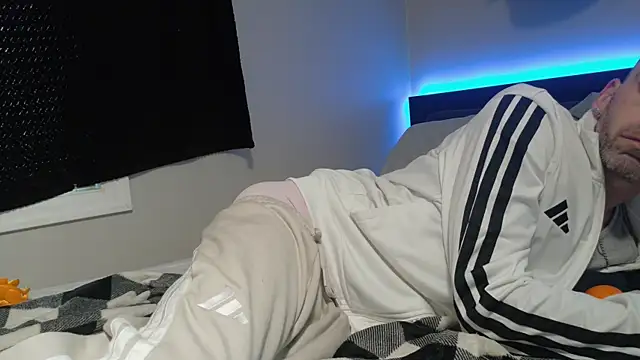 Snapshot of smokee_parT903 chatting on February 5, 2026, 6:45 pm smokee parT903 online show from February 5, 2026, 6:45 pm