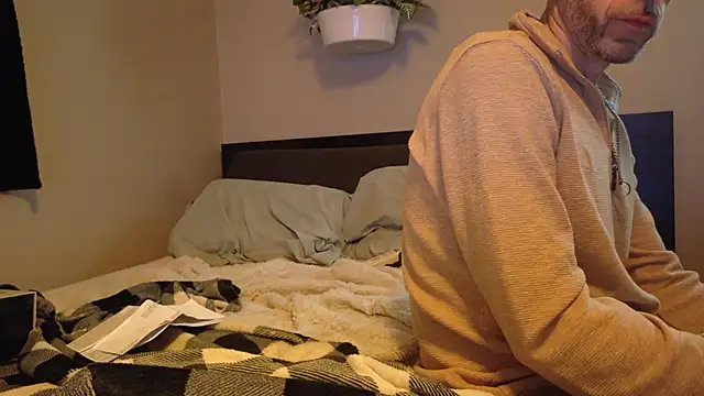 Snapshot of smokee_parT903 chatting on February 7, 2026, 7:28 pm smokee parT903 online show from February 7, 2026, 7:28 pm