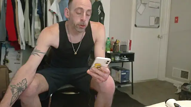 Snapshot of smokee_parT903 chatting on February 18, 2026, 8:27 pm smokee parT903 online show from February 18, 2026, 8:27 pm