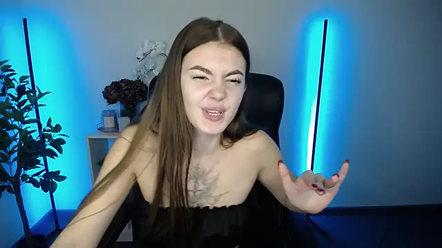 Snapshot of Ritaneer chatting on November 24, 2025, 10:48 am Ritaneer online show from November 24, 2025, 10:48 am