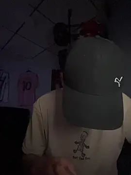 Snapshot of Stiven_017 chatting on January 18, 2026, 12:25 am Stiven 017 online show from January 18, 2026, 12:25 am