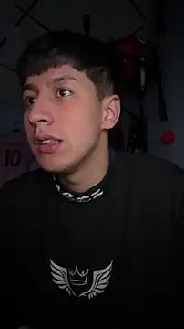 Snapshot of Stiven_017 chatting on February 3, 2026, 2:53 am Stiven 017 online show from February 3, 2026, 2:53 am