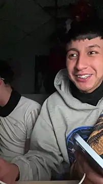 Snapshot of Stiven_017 chatting on February 18, 2026, 2:51 am Stiven 017 online show from February 18, 2026, 2:51 am