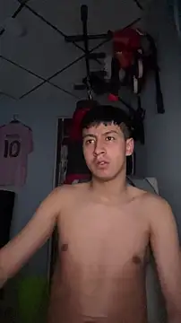 Snapshot of Stiven_017 chatting on February 20, 2026, 4:53 am Stiven 017 online show from February 20, 2026, 4:53 am