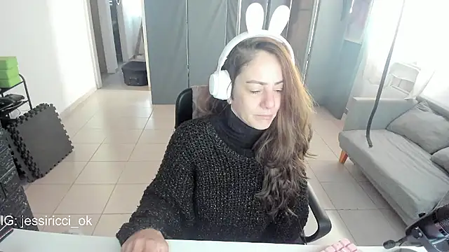 Snapshot of jessiburningheels chatting on March 13, 2025, 11:51 am jessiburningheels online show from March 13, 2025, 11:51 am