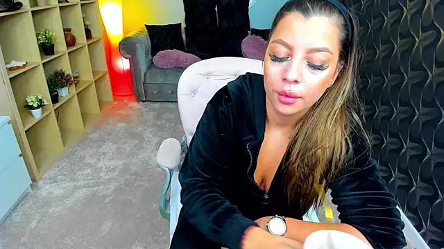 Snapshot of nicolee___19 chatting on January 14, 2025, 10:34 pm nicolee 19 online show from January 14, 2025, 10:34 pm