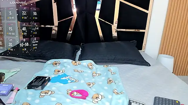 yahaira  online show from December 3, 2025, 3:43 pm