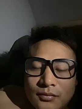 lixiaoshuai8 online show from March 2, 2025, 3:27 pm