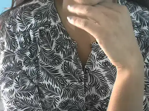 Nehasingh2024 online show from December 12, 2024, 5:52 am