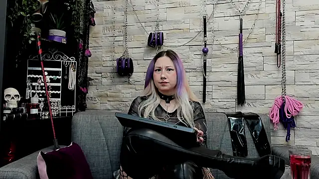 CruelMistress online show from February 12, 2026, 12:38 am