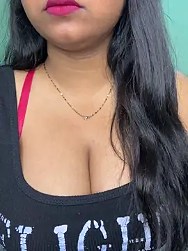 Snapshot of Ishaani_0 chatting on July 6, 2026, 9:06 pm Ishaani 0 online show from July 6, 2026, 9:06 pm