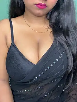 Snapshot of Ishaani_0 chatting on July 11, 2026, 6:32 pm Ishaani 0 online show from July 11, 2026, 6:32 pm