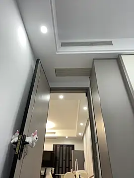 xyebobs online show from February 14, 2026, 4:48 pm