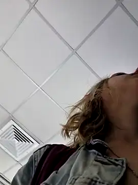 Snapshot of Public_Katrisha chatting on January 3, 2025, 1:58 pm Public Katrisha online show from January 3, 2025, 1:58 pm