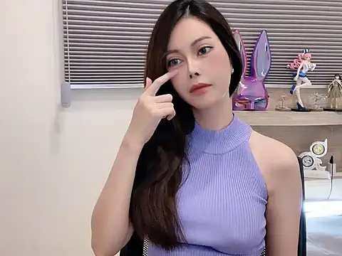 Snapshot of Zozo_qq chatting on October 31, 2025, 12:28 pm Zozo qq online show from October 31, 2025, 12:28 pm