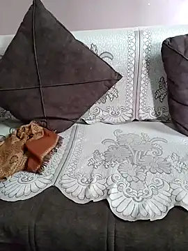 Snapshot of milf-kaira chatting on December 13, 2024, 9:13 am milf-kaira online show from December 13, 2024, 9:13 am