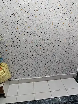 Snapshot of milf-kaira chatting on March 20, 2025, 2:19 am milf-kaira online show from March 20, 2025, 2:19 am