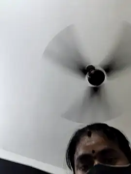 Snapshot of Tamilrojanew chatting on September 11, 2025, 5:35 pm Tamilrojanew online show from September 11, 2025, 5:35 pm