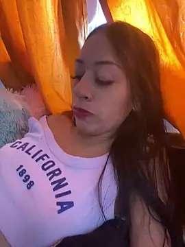 Snapshot of Little_aphrodite chatting on December 12, 2024, 9:04 pm Little aphrodite online show from December 12, 2024, 9:04 pm