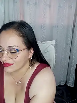 Snapshot of emily_sweet13 chatting on March 4, 2025, 10:49 pm emily sweet13 online show from March 4, 2025, 10:49 pm