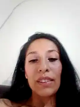 Snapshot of chloewildd_ chatting on December 30, 2024, 12:32 am chloewildd online show from December 30, 2024, 12:32 am