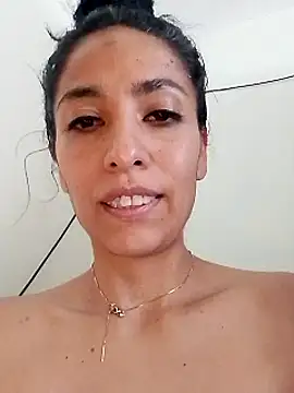 Snapshot of chloewildd_ chatting on January 5, 2025, 5:41 pm chloewildd online show from January 5, 2025, 5:41 pm