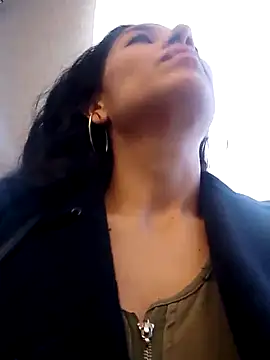 Snapshot of chloewildd_ chatting on February 18, 2025, 8:25 pm chloewildd online show from February 18, 2025, 8:25 pm