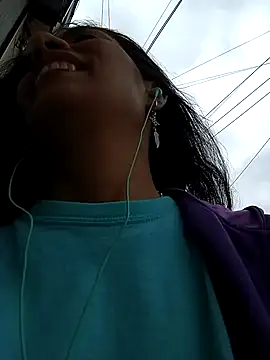 Snapshot of chloewildd_ chatting on September 14, 2025, 5:01 pm chloewildd online show from September 14, 2025, 5:01 pm