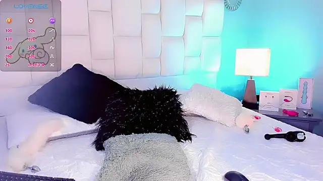 Snapshot of ValentinaMarinn chatting on March 4, 2025, 8:38 pm ValentinaMarinn online show from March 4, 2025, 8:38 pm