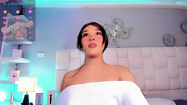 Snapshot of ValentinaMarinn chatting on March 8, 2025, 8:46 pm ValentinaMarinn online show from March 8, 2025, 8:46 pm