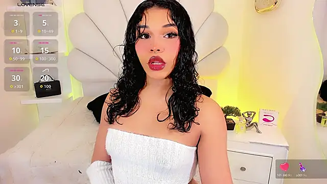 Snapshot of ValentinaMarinn chatting on September 23, 2025, 9:07 pm ValentinaMarinn online show from September 23, 2025, 9:07 pm