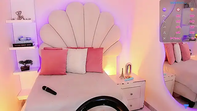 ValentinaMarinn online show from February 27, 2026, 9:15 pm