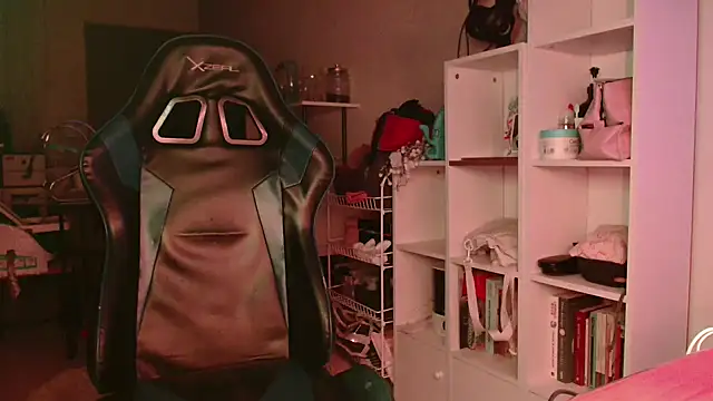 DirtyDi97 online show from January 11, 2026, 2:38 am