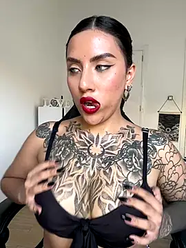 Snapshot of AlaskaLover chatting on October 4, 2025, 8:56 am AlaskaLover online show from October 4, 2025, 8:56 am