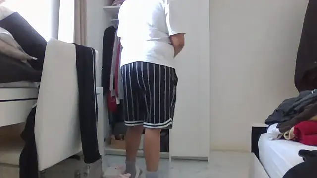 vanilla chocolate23 online show from February 2, 2025, 10:02 am