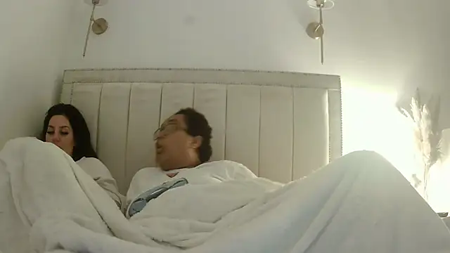 vanilla chocolate23 online show from September 21, 2025, 8:10 pm