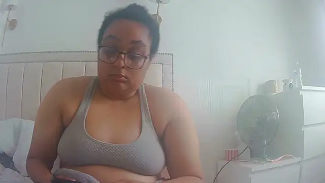 vanilla chocolate23 online show from June 20, 2026, 6:16 am
