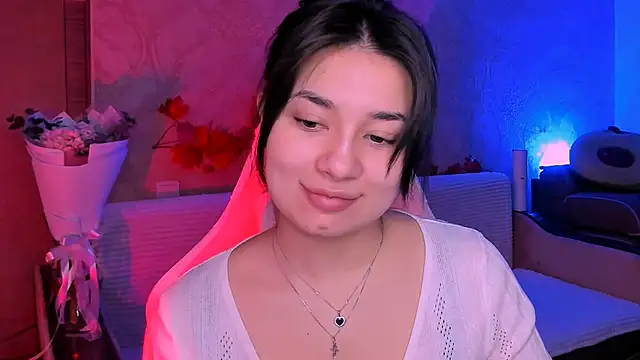 Snapshot of Swee_Alicee chatting on March 10, 2025, 12:48 pm Swee Alicee online show from March 10, 2025, 12:48 pm