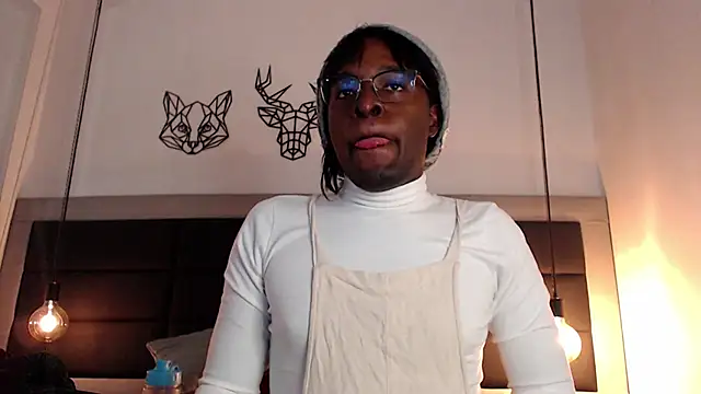 Snapshot of candy_lovee69 chatting on February 28, 2025, 10:39 pm candy lovee69 online show from February 28, 2025, 10:39 pm