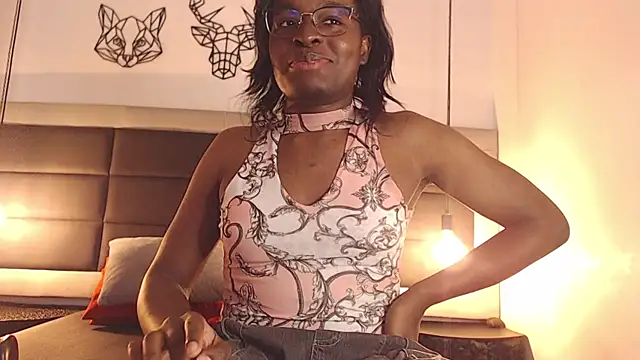 Snapshot of candy_lovee69 chatting on October 6, 2025, 9:01 pm candy lovee69 online show from October 6, 2025, 9:01 pm