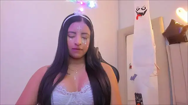 Snapshot of Zoeth_Ruiz chatting on October 31, 2025, 1:12 pm Zoeth Ruiz online show from October 31, 2025, 1:12 pm